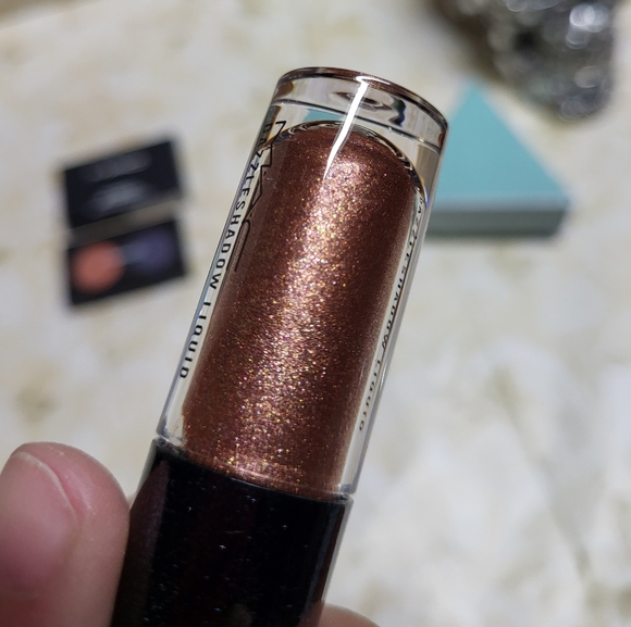 MAC 2 PC Eyeshadow Bundle, NIB - Picture 8 of 16